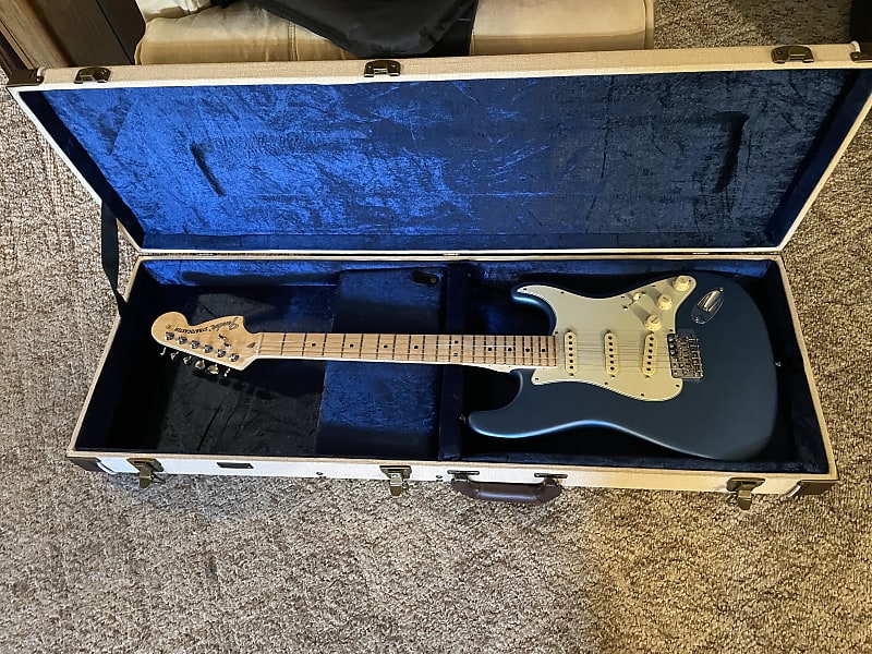 Fender American Performer Stratocaster with Maple Fretboard 2018 - Present - Satin Lake Placid Blue image 1