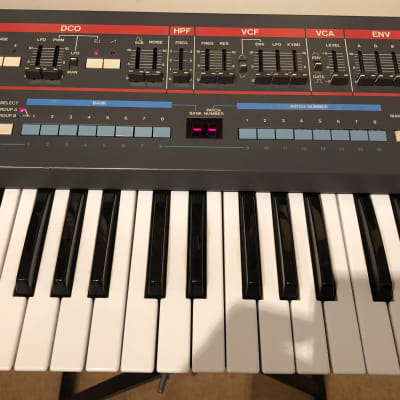 Roland Juno-106 Programmable Polyphonic Synthesizer image 2