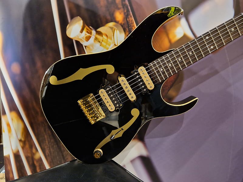 Ibanez PGM50-BK Signature Guitar 6-Str Paul Gilbert Black + GigBag image 1
