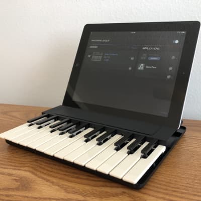Miselu C.24 - iPad cover and popup MIDI keyboard (BLE or USB) image 3