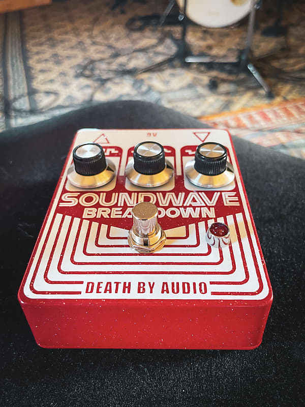 Death By Audio Soundwave Breakdown