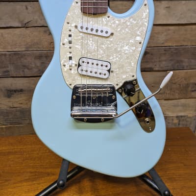 Fender MIM Kurt Cobain Jag-Stang Electric Guitar Rosewood Fingerboard Pearloid Inlay Sonic Blue image 2