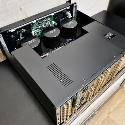 Rotel  RSP-1098. 7.2 Chanel DSP . Pre Amplifier image 20