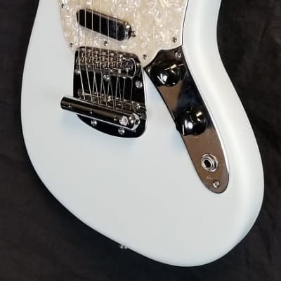 Fender American Performer Mustang Electric Guitar Rosewood Fingerboard, Satin Sonic Blue  W/ Deluxe Gig Bag image 5