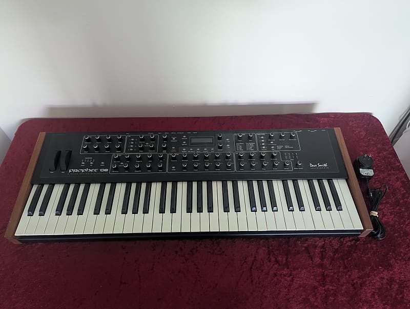 鍵盤楽器 Dave Smith Instruments Prophet '08 PE Dave Smith Instruments Prophet 08 PE 61-Key 8-Voice