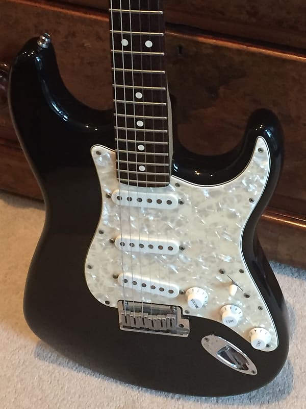 87 – 88 USA EE Serial number Fender American Standard Stratocaster VGC  Smooth fast neck great player