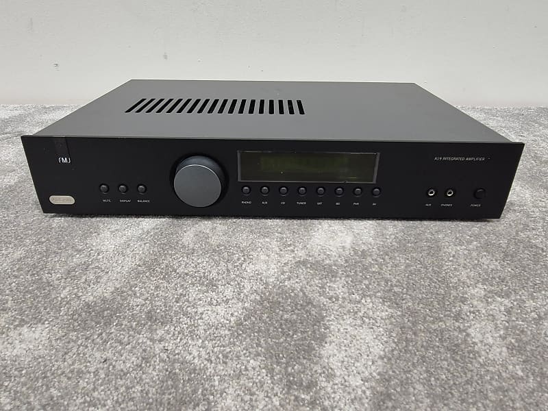 Arcam FMJ A19 - Integrated Amplifier w/ Original Box image 1
