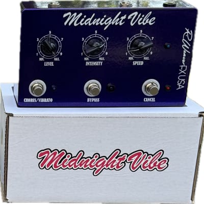 R Weaver FX Midnight Vibe Deluxe Uni-Vibe Pedal | Reverb