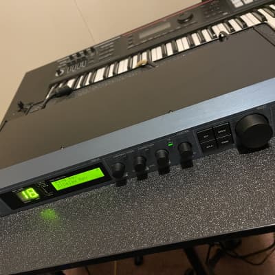 TC Helicon VoiceWorks Plus Vocal Harmonizer / Multi-Effect | Reverb