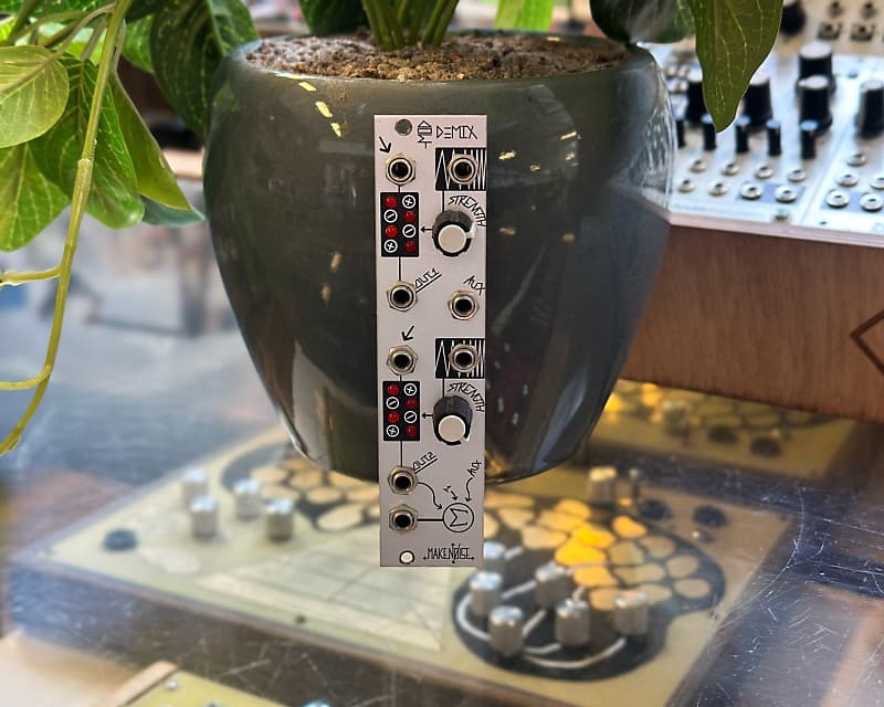 Make Noise modDemix 2014 | ModularGrid Eurorack Marketplace