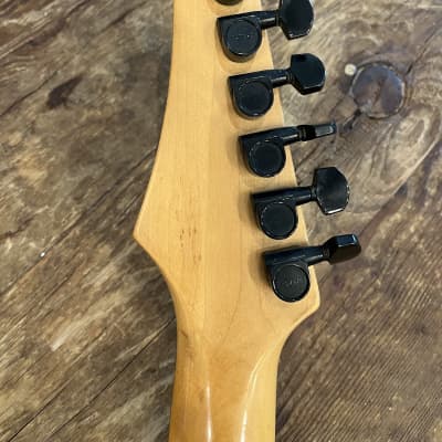 Yamaha RGZ 621 guitar 1989-1991 - Red Japan | Reverb Yamaha RGZ 621 guitar 1989-1991 - Red Japan | Reverb
