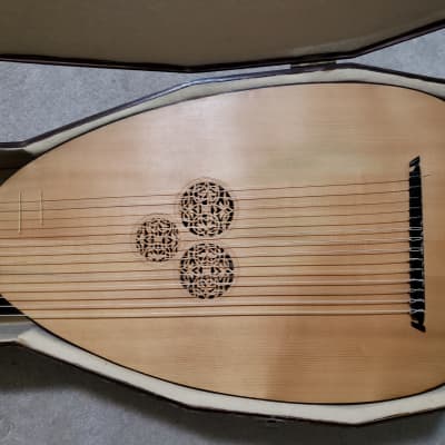 Pascal Goldschmidt Theorbo 1992 Natural image 5