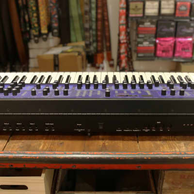 Dave Smith Instruments Poly Evolver PE 61-Key 4-Voice Polyphonic Synthesizer 2010 - 2013 - Blue with Wood Sides image 5