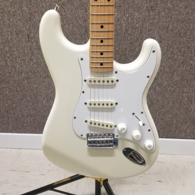Squier  Stratocaster 70s Reissue SQ Series  1983-84 Olympic White V-Mod pickups image 1