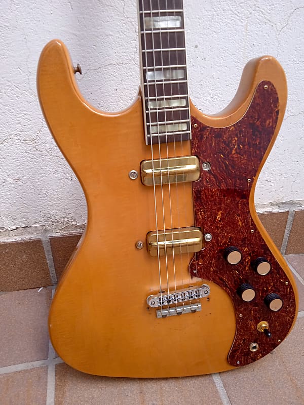 kkdz26025_0.jpg
