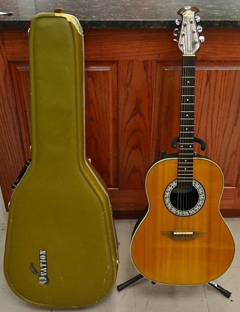Ovation Balladeer 1639 6-String Acoustic Electric Guitar Ovation Balladeer 1639 6-String Acoustic Electric Guitar