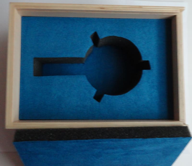 Blue Microphones Wood Box for Bottle Capsule image 1