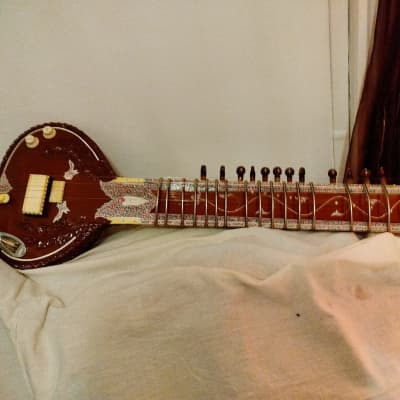 Sitar Sitar de style Gayaki 2020 - Fabriqué avec du bois de Tun soigneusement séché Cordes en acier, bronze et laiton Ponts en os de chameau image 8