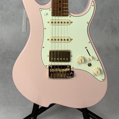 Vola Guiter OZ  美品　Fender Stratocaster Playing The AMAZING 