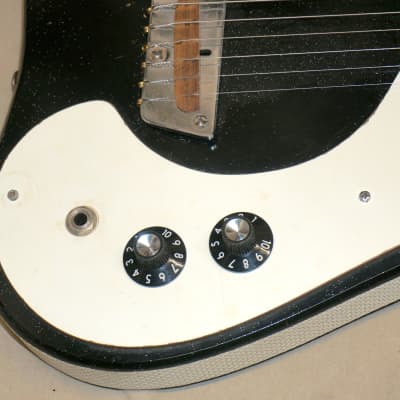 Silvertone ( Danelectro ) Model 1448 Guitar Sparkle Black image 6