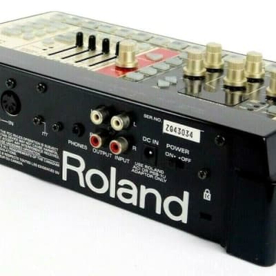 Roland MC-09 Phrase Lab DSP Synth Looper TB-303 Sounds + Top