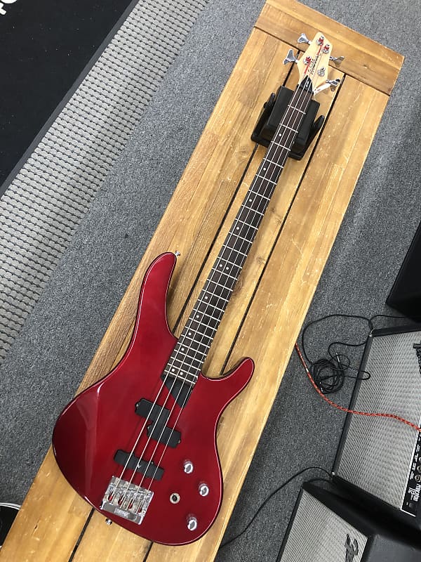 ＷＡＳＨＢＵＲＮ ＸＢ－２００ Washburn XB 200 Bass - YouTube