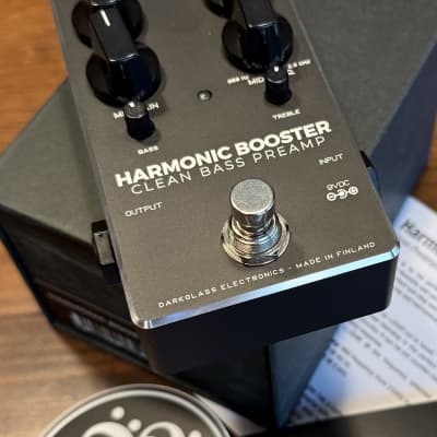 【darkglass】HARMONIC BOOSTER Darkglass Harmonic Booster Clean Bass Preamp Pedal | Sweetwater