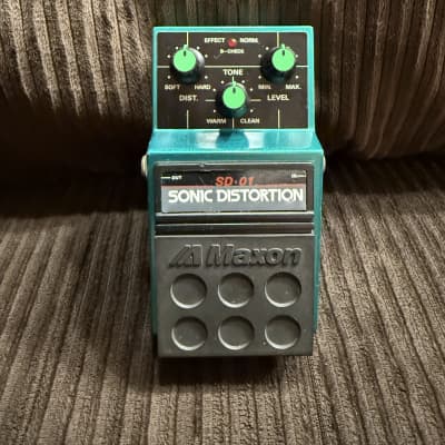 Maxon SD-01 Sonic Distortion Pedal c 1980's Green original vintage