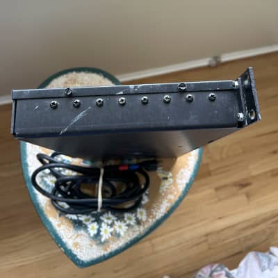 Furman AR-1215 8 Outlet Voltage Regulator/Power Conditioner image 4