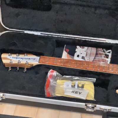 Excellent  2008 Rickenbacker 330  Mapleglo, OHSC & Case Candy, Well Setup Ships Fast ! image 16
