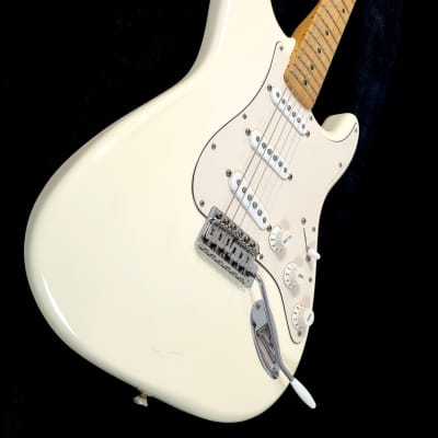 2005 Fender Standard Stratocaster image 2