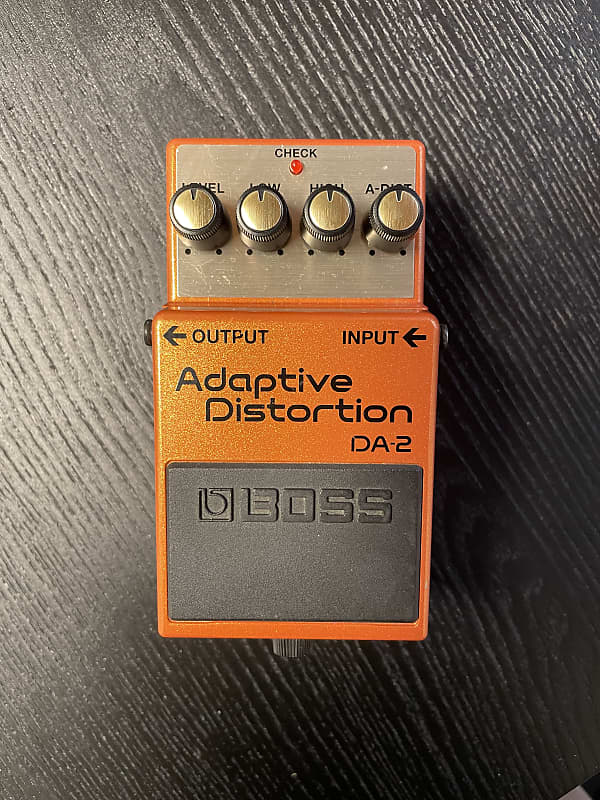 Boss DA-2 Adaptive Distortion