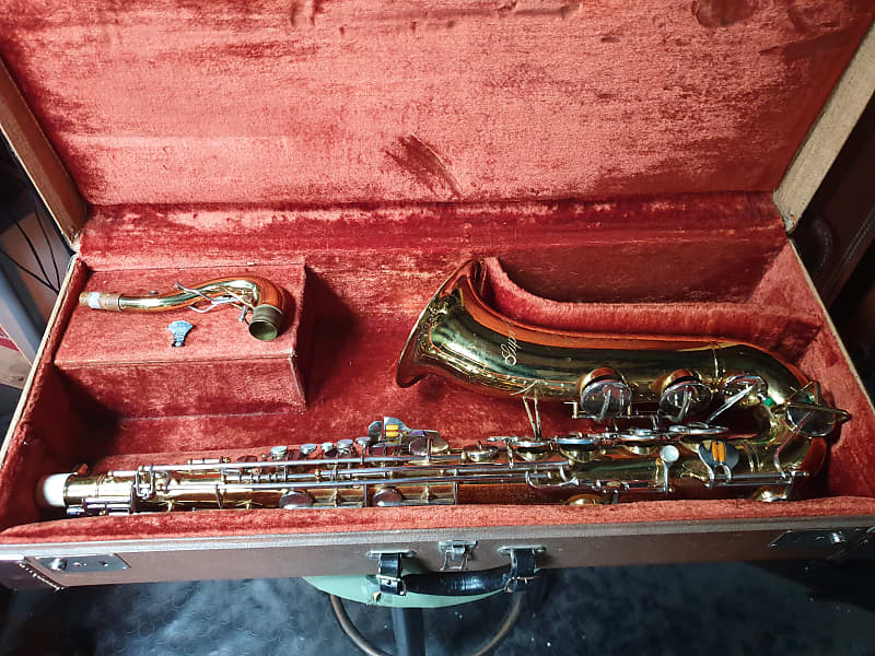 Buescher super deals 400 tenor saxophone