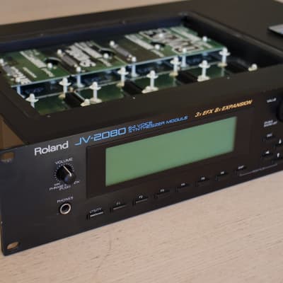Roland JV-2080 64-Voice Synthesizer Module 1997 - 2000 - Black incl. 4 sound expansion cards plus extra memory card