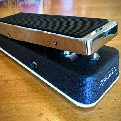 Dunlop JH-1B Jimi Hendrix Cry Baby Wah Black/Chrome