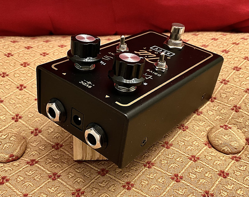 REVV Amplification Tilt Boost（新品同様） Tilt Boost | Revv Amplification | 取扱いブランド | 株式会社