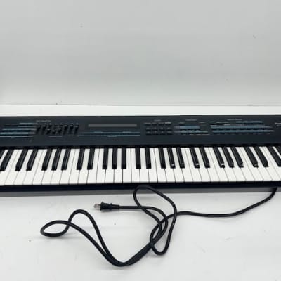 Roland JV-90 76-Key Expandable Synthesizer 1993 - 1996 - Black