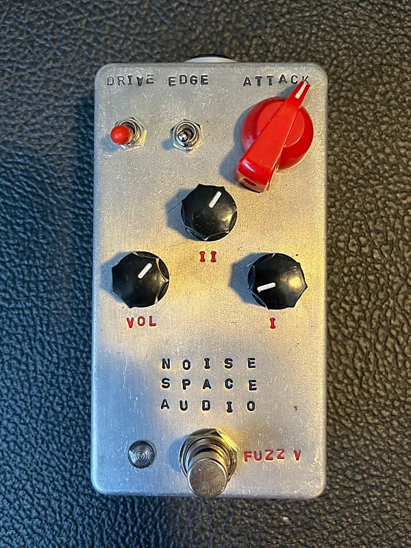 Noise Space Audio Fuzz V 5 (WEM Project V Clone) Reverb