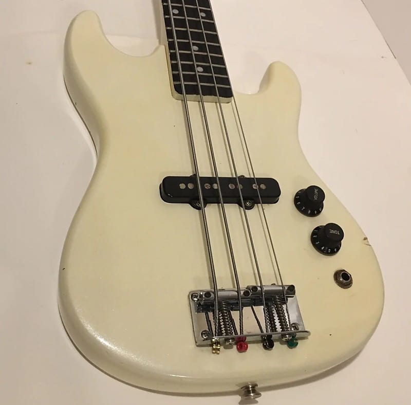 Vintage Synsonic Mini half size bass mini guitar white Reverb