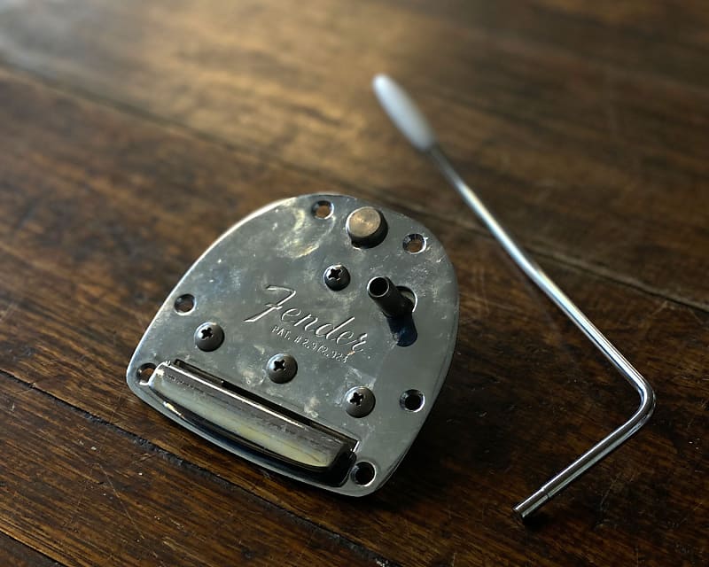 Vintage '60s Fender Jazzmaster / Jaguar Vibrato Reverb Australia