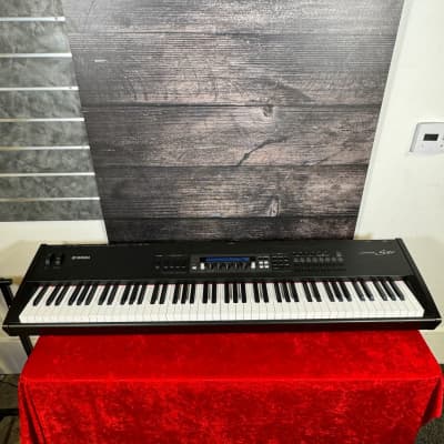 Yamaha S80 Synthesizer Stage Piano (Torrance,CA)