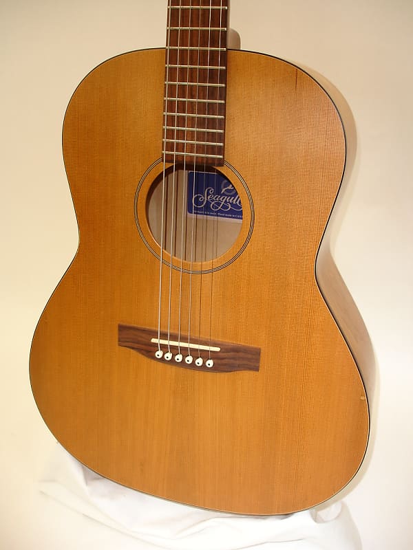 Seagull S6 Folk Acoustic Guitar w/ Case