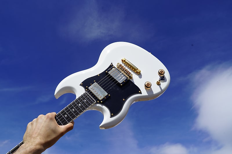 Schecter DIAMOND SERIES ZV-H6LLYW66D Gloss White Left Handed 6-String  Electric Guitar (2024)