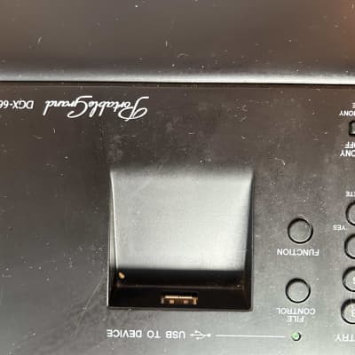 Yamaha DGX-660 Arranger Piano with Stand image 4