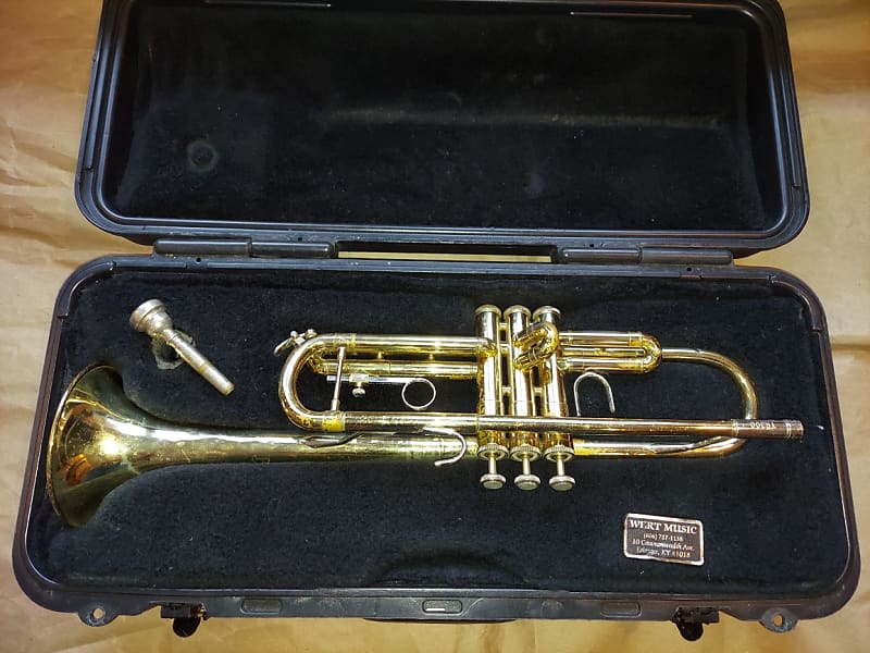 Bach TR300 Trumpet, USA, with case and mouthpiece