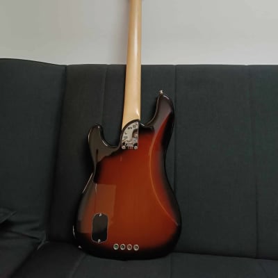 Fender American Elite Precision Bass with Rosewood Fretboard 2016 - 2019 - 3-Color Sunburst image 7