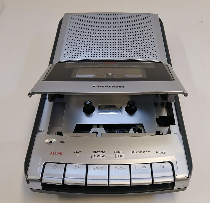 Radio Shack CTR121 Cassette Recorder With VOX Control Reverb