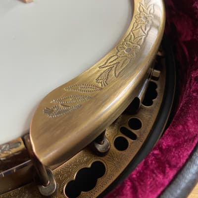 MBB-500 Matterhorn 5 String Banjo w/case, strap, and player’s bundle image 5
