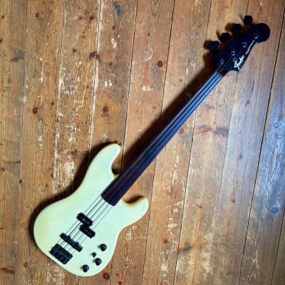 Fender Japan Jazz Bass Special PJ-115WAL Fender Jazz Bass Special
