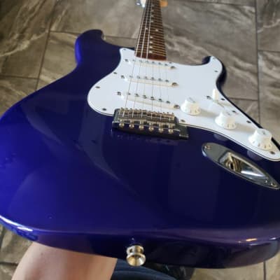 Fender Standard Stratocaster 1998 - 2005 | Reverb